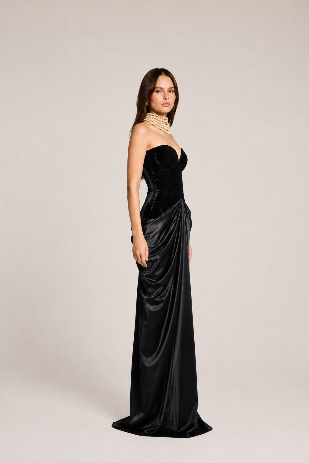 Zaria Black Velvet